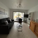 Grand T2 Proche De La Apartman Sète
