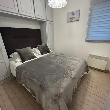 Grand T2 Proche De La Apartment