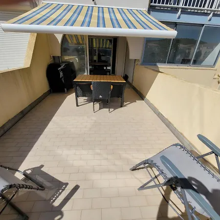 Grand T2 Proche De La